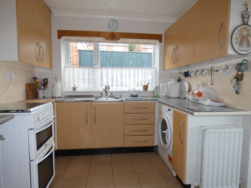 Kitchen- click for photo gallery